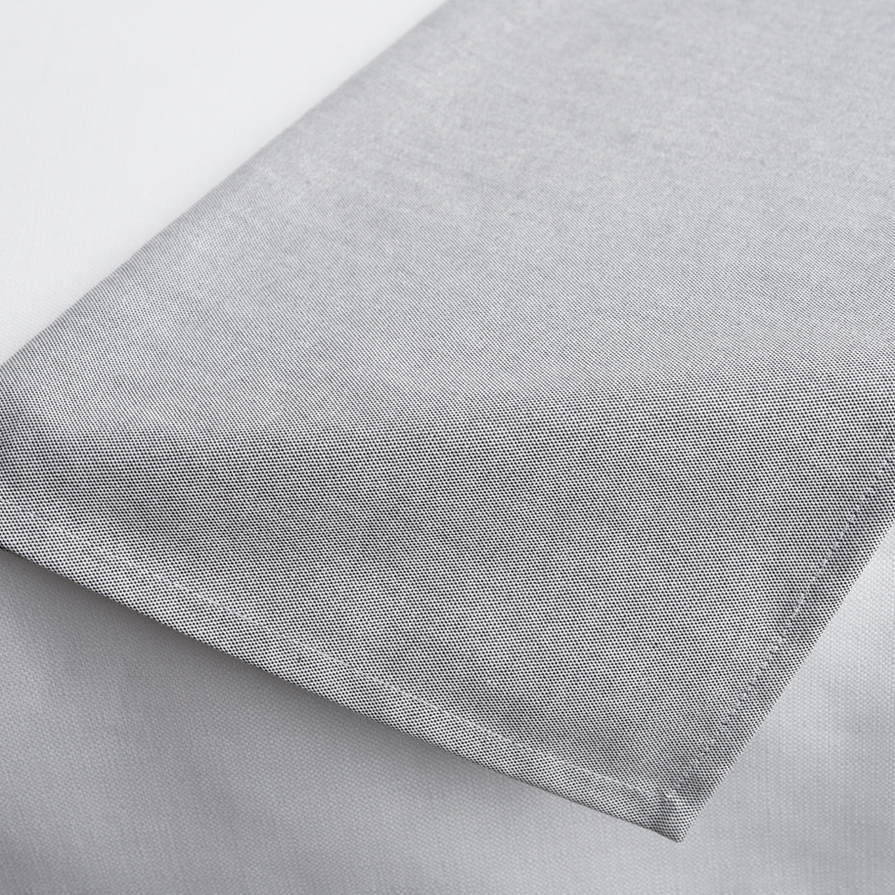 Torino napkin 626F in colour Midnight