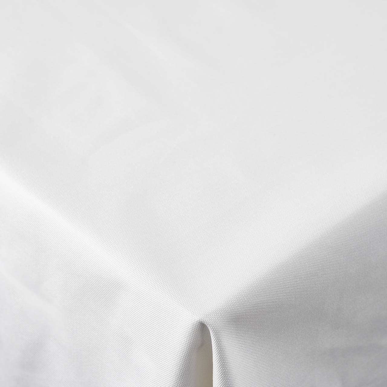 Torino table linen 626F in colour White